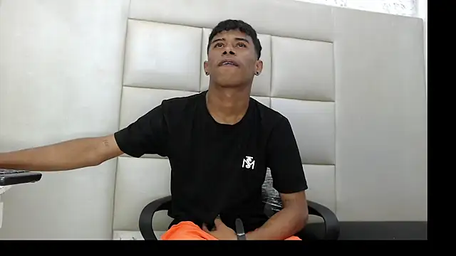 TonnyMarck online show from February 15, 2026, 2:19 am