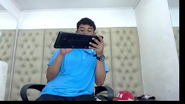 TonnyMarck online show from March 6, 2026, 2:30 am