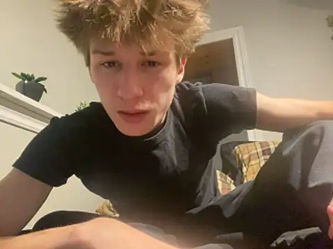 yourwhiteboy1 online show from March 4, 2026, 1:11 am