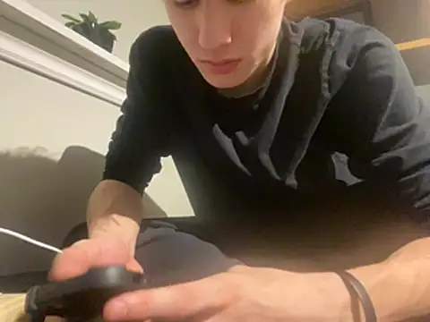 yourwhiteboy1 online show from March 15, 2026, 2:28 am