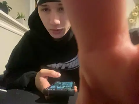 yourwhiteboy1 online show from March 20, 2026, 1:43 am