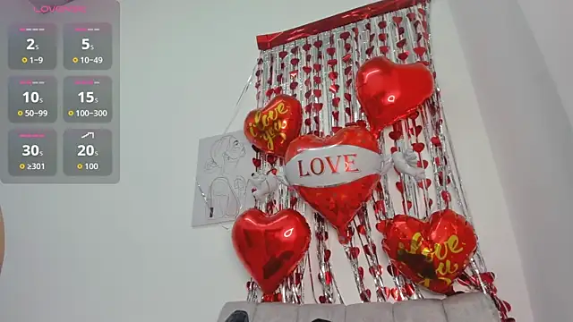 velvetluna  online show from February 21, 2026, 11:33 am