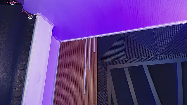 Hanna Becker  online show from February 19, 2026, 11:28 am