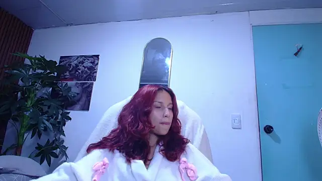 saphire  online show from February 12, 2026, 10:21 am