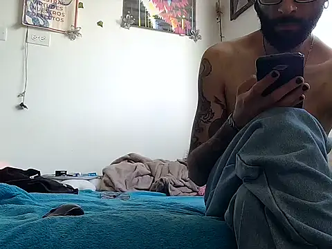 Snapshot of venus_midnight chatting on February 12, 2026, 9:32 pm venus midnight online show from February 12, 2026, 9:32 pm