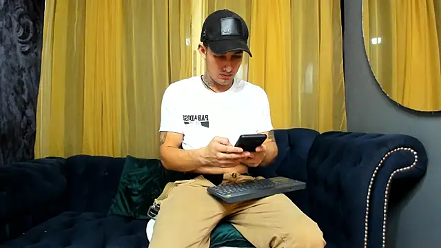 Snapshot of _angel_rivera chatting on July 5, 2026, 1:12 am angel rivera online show from July 5, 2026, 1:12 am