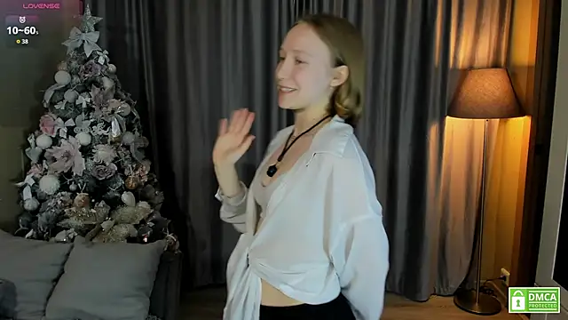 Cutie Ellis online show from May 7, 2026, 12:32 pm