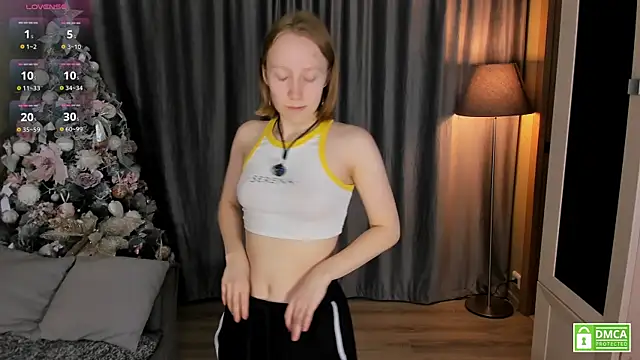 Cutie Ellis online show from May 13, 2026, 6:49 pm
