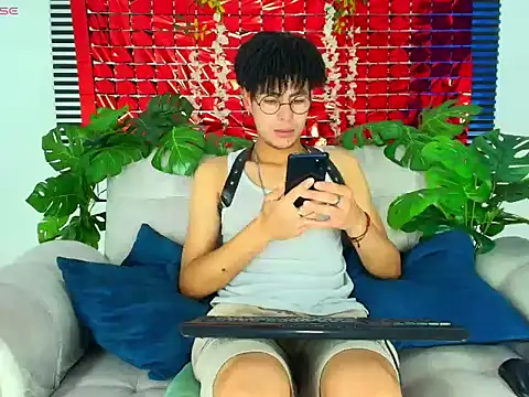 ThiiagoSaeenz online show from February 23, 2026, 3:31 pm