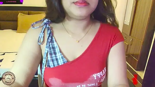 Snapshot of Yara-143 chatting on June 23, 2026, 4:27 pm Yara-143 online show from June 23, 2026, 4:27 pm