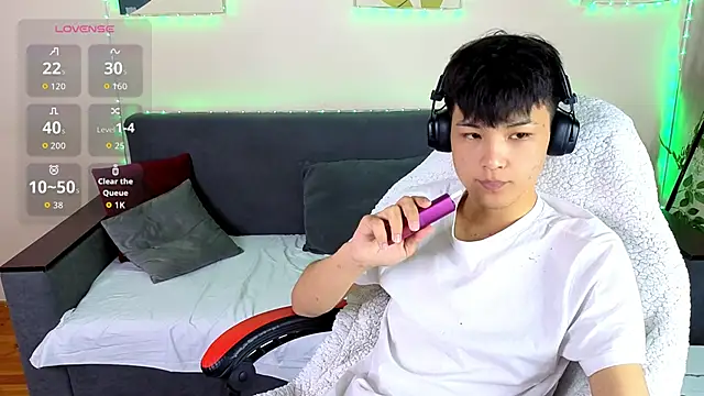 XanneLL online show from March 28, 2026, 3:33 pm