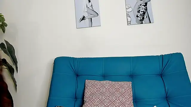 Victoria Rosee online show from February 20, 2026, 1:11 pm