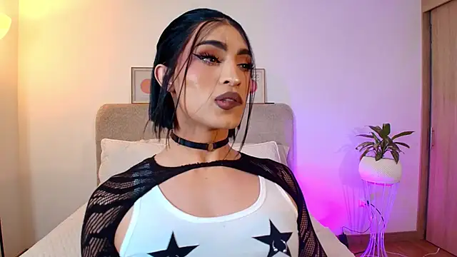 Snapshot of KarolPortellaa chatting on June 14, 2026, 9:50 pm KarolPortellaa online show from June 14, 2026, 9:50 pm