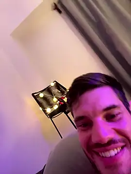 Chuchiybombon online show from March 8, 2026, 2:04 am