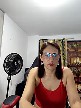 amelie rose   online show from February 5, 2026, 3:55 am