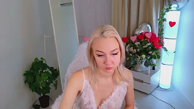 Audrey Kiss online show from February 8, 2026, 7:12 am