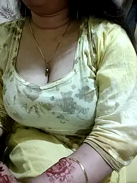 PARI51 online show from July 13, 2026, 7:49 pm