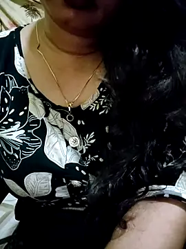 PARI51 online show from August 3, 2026, 9:07 pm