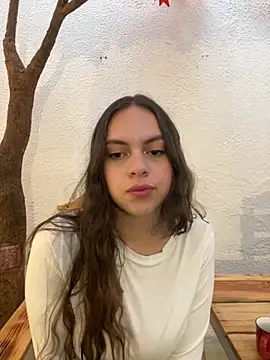 Annie bonnie  online show from February 13, 2026, 12:01 pm