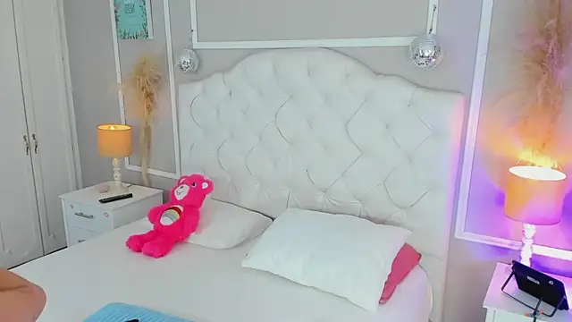 saryth hott online show from March 12, 2026, 2:34 pm