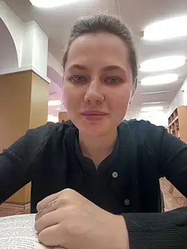 Snapshot of AsynaYuuki chatting on March 4, 2026, 12:22 pm AsynaYuuki online show from March 4, 2026, 12:22 pm