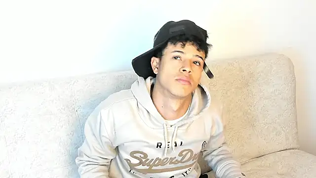  Alex Colton online show from February 11, 2026, 9:42 pm