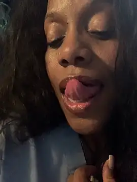 NatalieGainer goodies online show from August 7, 2026, 2:02 am