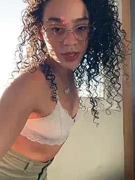 SirenStell0 online show from July 16, 2026, 7:42 pm