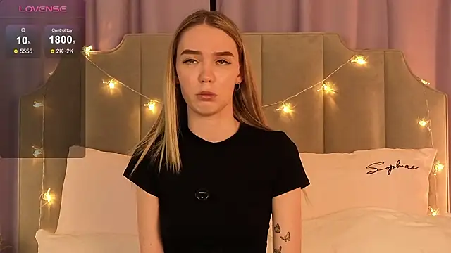 NikkiRyx online show from February 4, 2026, 5:41 pm