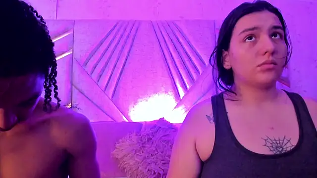Snapshot of dafne_and_erick_ chatting on July 9, 2026, 4:38 am dafne and erick online show from July 9, 2026, 4:38 am