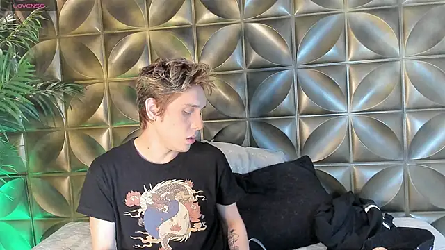 DannyParker  online show from March 14, 2026, 4:51 am