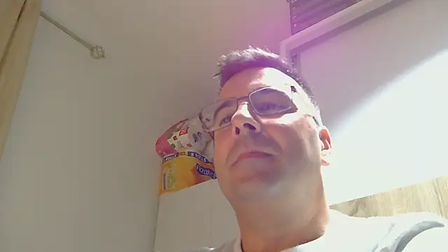 Snapshot of VanillaTime78-Jorge chatting on March 15, 2026, 2:50 am VanillaTime78-Jorge online show from March 15, 2026, 2:50 am