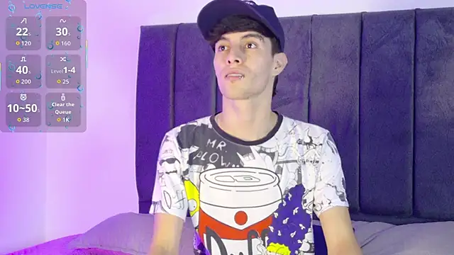 Snapshot of axxxel_twink chatting on May 19, 2026, 2:51 am axxxel twink online show from May 19, 2026, 2:51 am