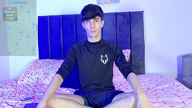 Snapshot of axxxel_twink chatting on May 24, 2026, 3:00 am axxxel twink online show from May 24, 2026, 3:00 am