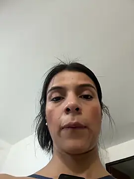 Snapshot of EvaMiranda chatting on May 11, 2026, 11:24 pm EvaMiranda online show from May 11, 2026, 11:24 pm