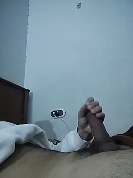 amirMohamed58 online show from February 26, 2026, 4:39 pm