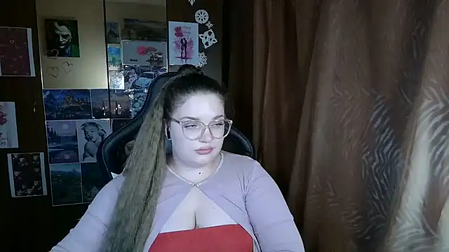 Teasing Dora online show from February 21, 2026, 8:21 pm