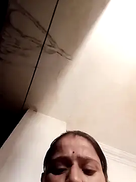 khushi rawat online show from March 8, 2026, 3:49 pm