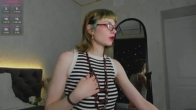 Scarle Whisper online show from March 11, 2026, 1:11 am