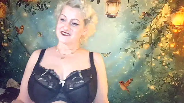 Snapshot of Blondie_the_librarian chatting on June 16, 2026, 1:36 pm Blondie the librarian online show from June 16, 2026, 1:36 pm