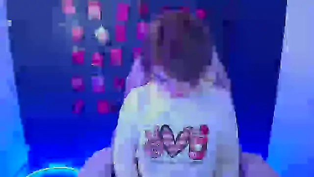 CuttieEmma online show from February 17, 2026, 12:56 pm