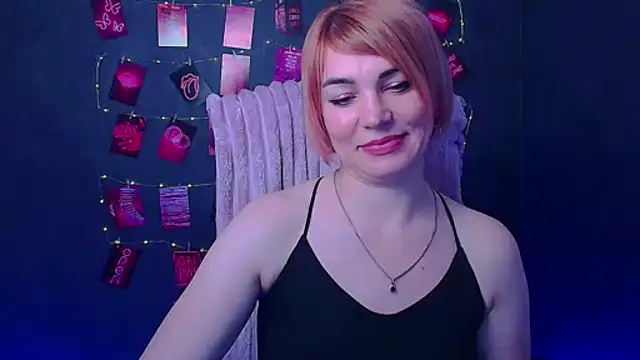 CuttieEmma online show from April 2, 2026, 11:46 pm