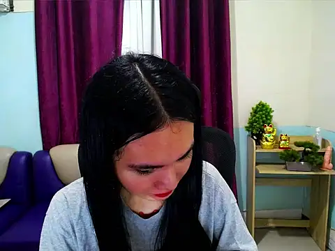 devine goddess online show from April 23, 2026, 12:29 pm