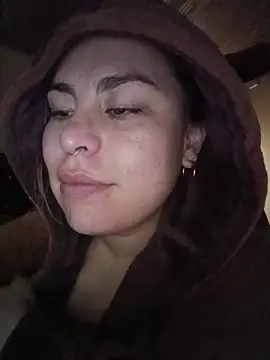 Kennya Rodriguez online show from November 16, 2025, 8:03 pm