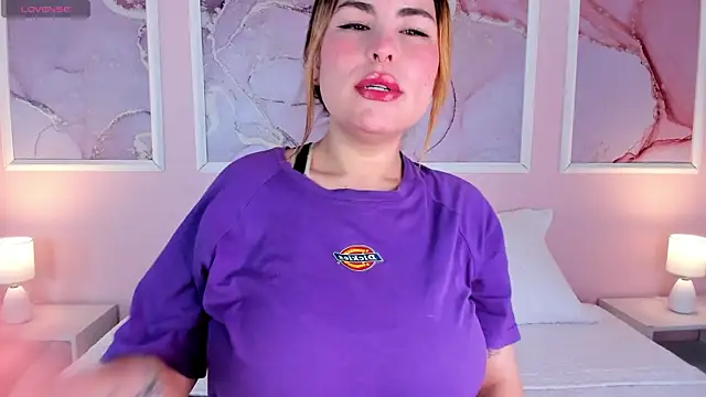 Kennya Rodriguez online show from December 23, 2025, 12:08 am