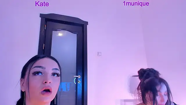 Peanaughty online show from February 5, 2026, 6:29 am