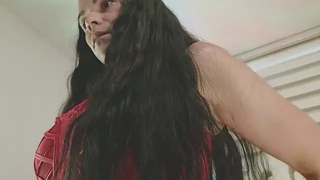 verodeli online show from February 28, 2025, 8:28 pm