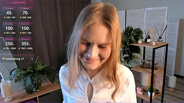 CleliaRostek online show from March 14, 2026, 5:46 am