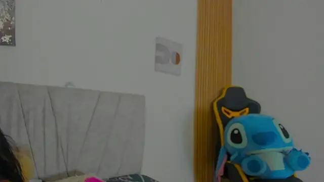 alix pretty18 online show from March 10, 2026, 5:29 pm