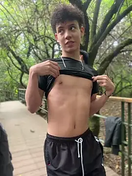 yoursexyjose online show from April 23, 2026, 7:27 pm